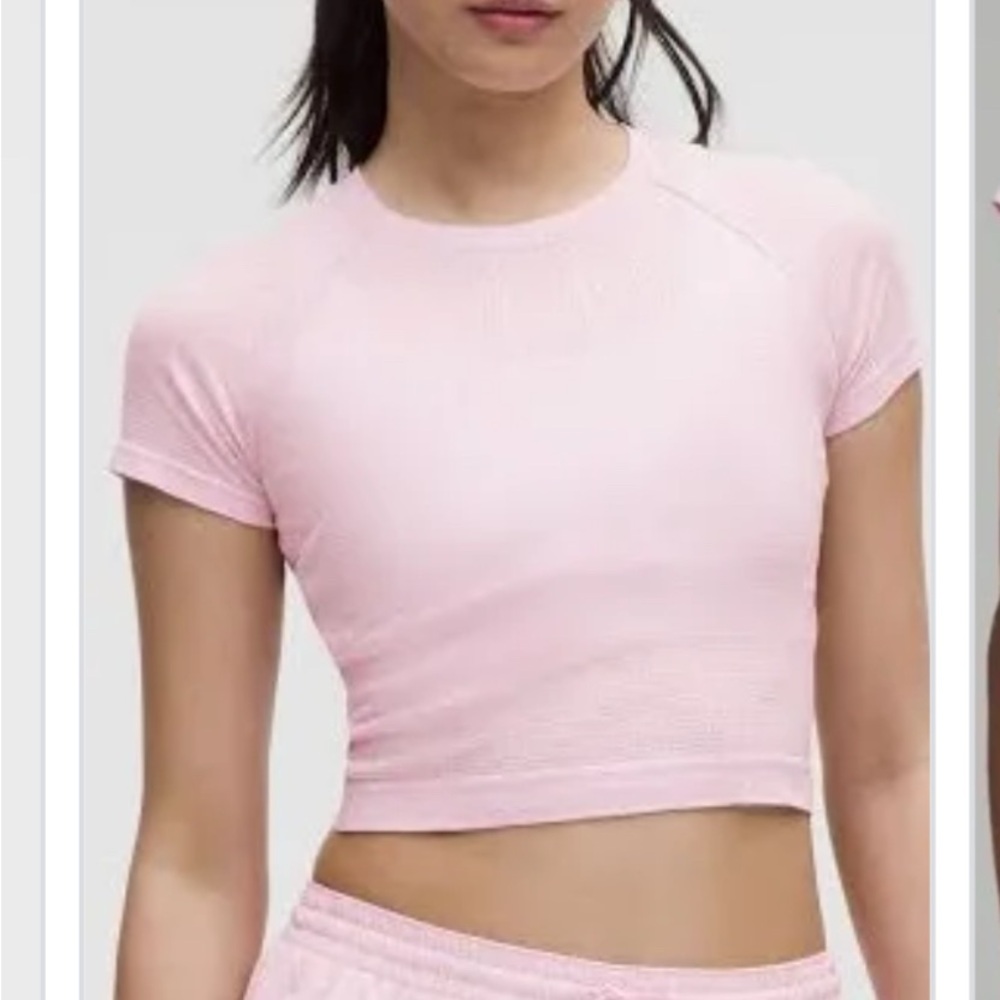 Swiftly Crop Tee- Strawberry Milkshake
